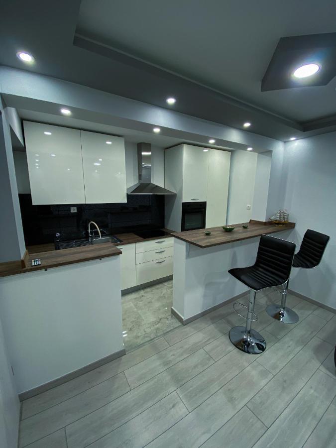 Apartment Carpe Diem كوبر المظهر الخارجي الصورة