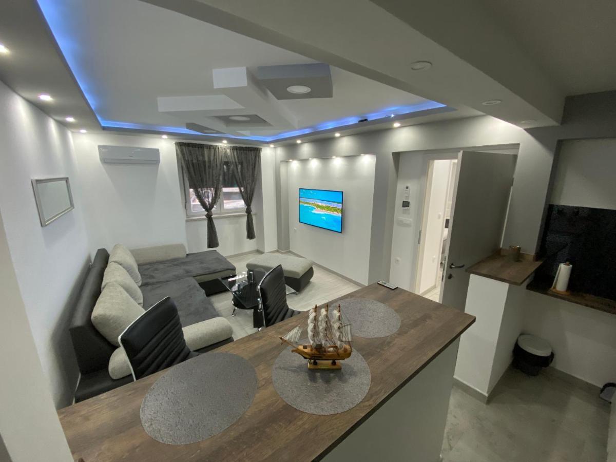 Apartment Carpe Diem كوبر المظهر الخارجي الصورة